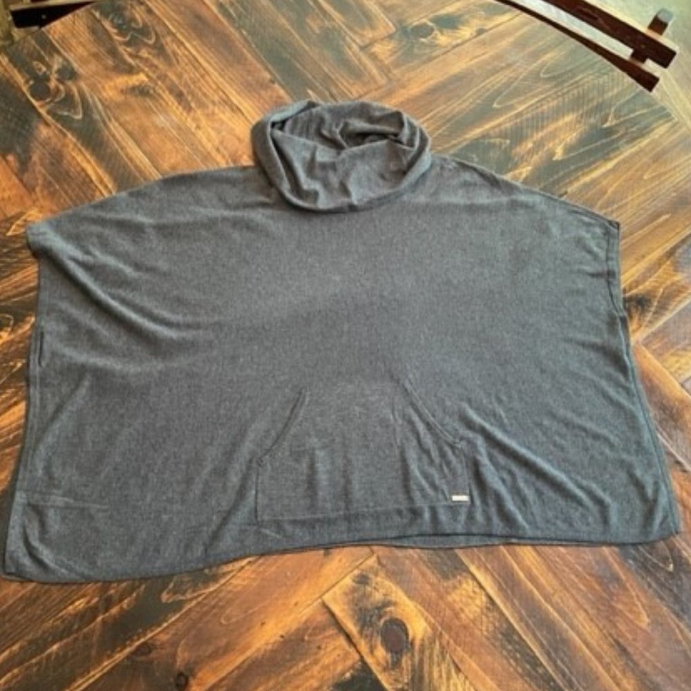 Calvin Klein Knit Poncho (S/M)